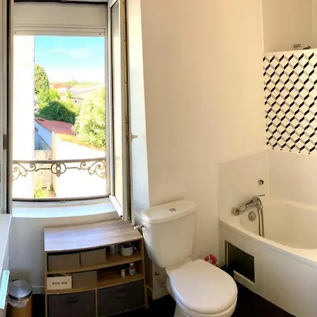 Nice 70M With Garden-Terrace In La Rochelle Feriehus *
